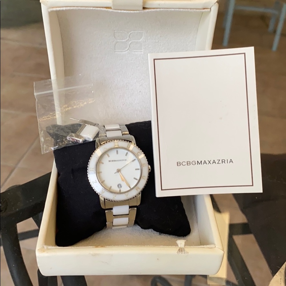 BCBGMAXAZRIA analogue watch silver and white